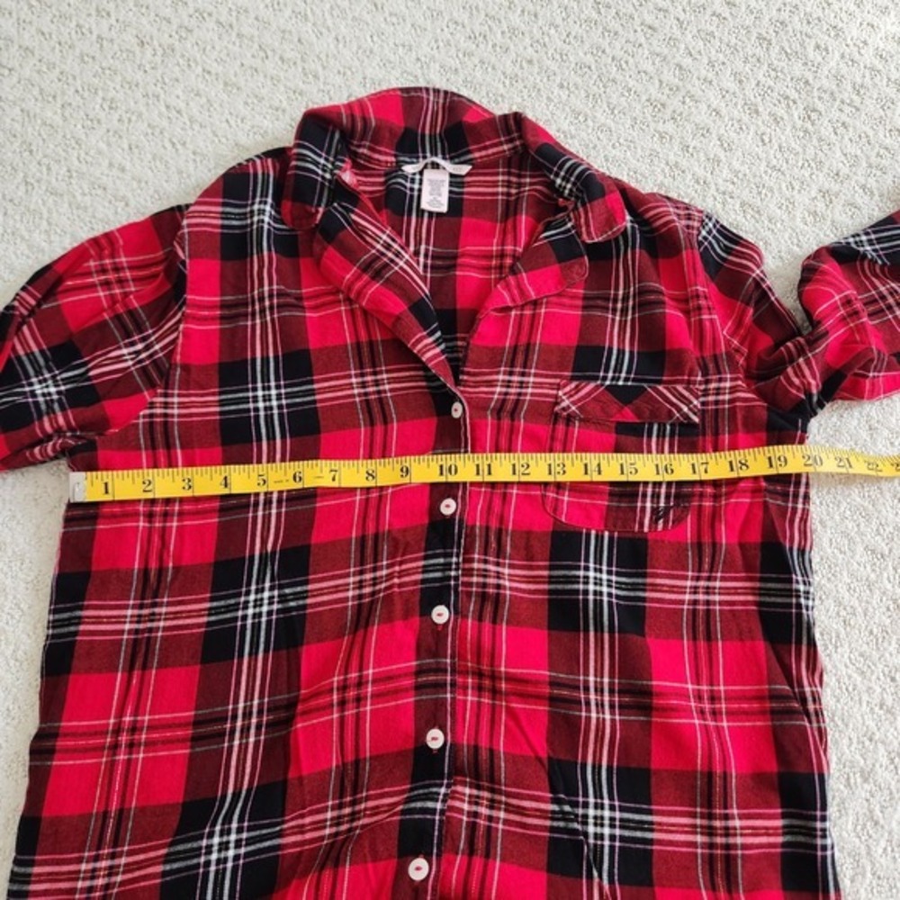 Victoria's Secret Red Plaid Flannel Pajama Top women's size‎ Medium - Picture 3 of 6